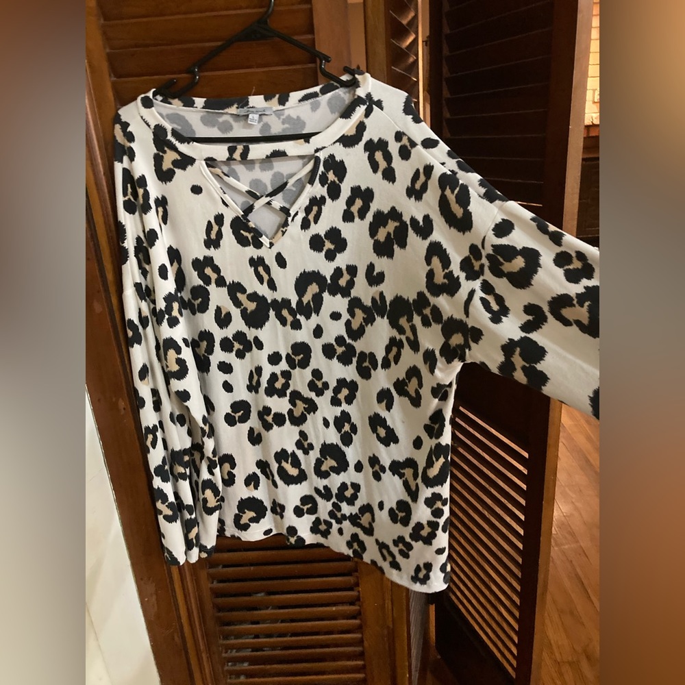 Leopard print Long sleeve shirt